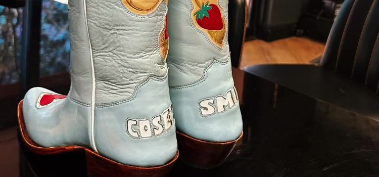 10 Tips For Styling Women's Bespoke Cowboy Boots